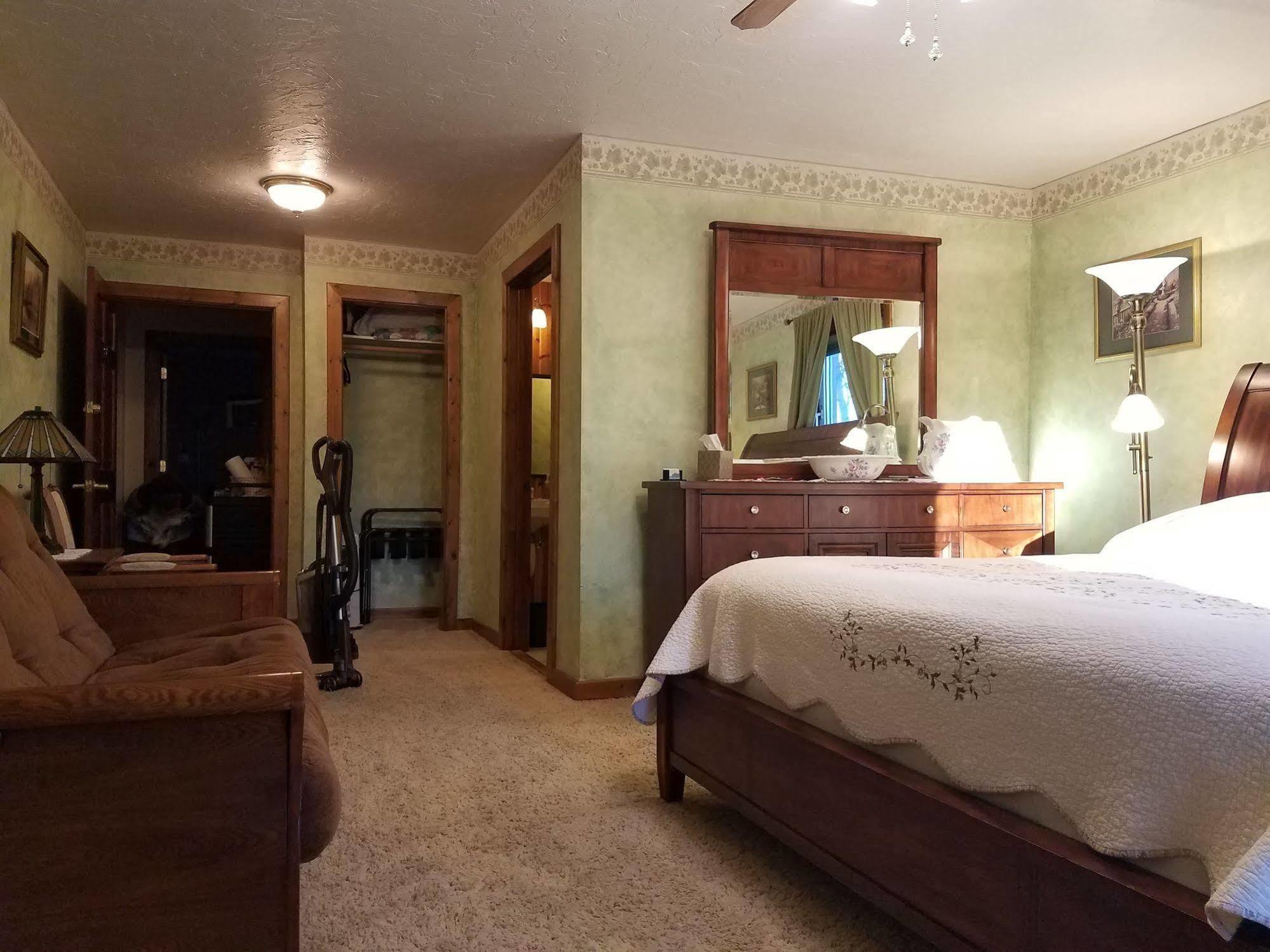 Denali Touch Of Wilderness B&B Healy Exterior photo